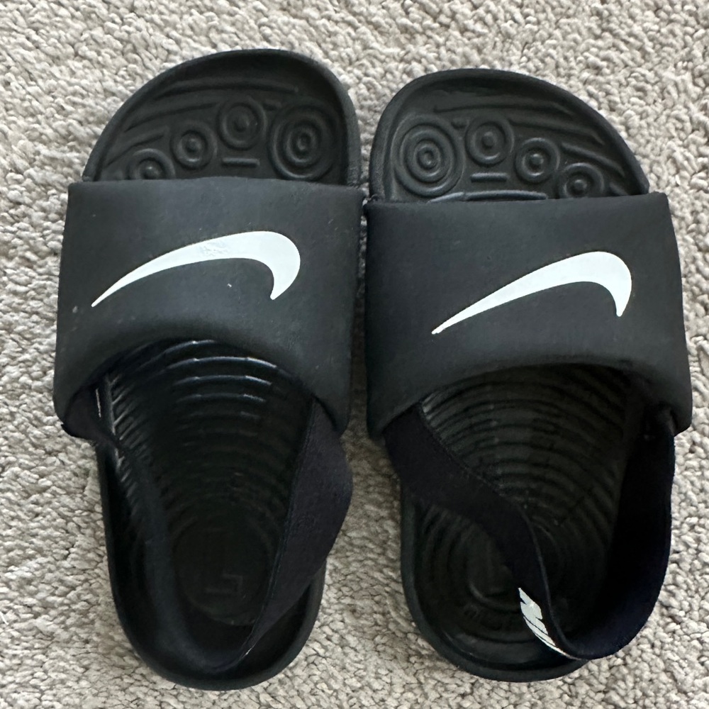 Toddler Nike Sandals 9C